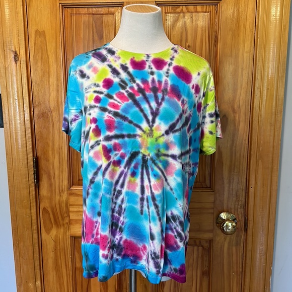Tye dye t-shirt - Picture 3 of 7